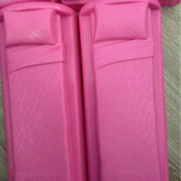 Vintage Pink Leopard Doll Beds, Armchair & Couch Doll Furniture - Picture 4 of 4